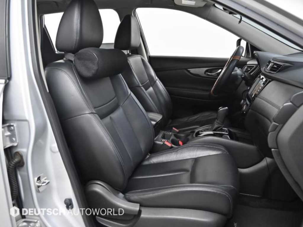 Nissan Extrail - Vista 10