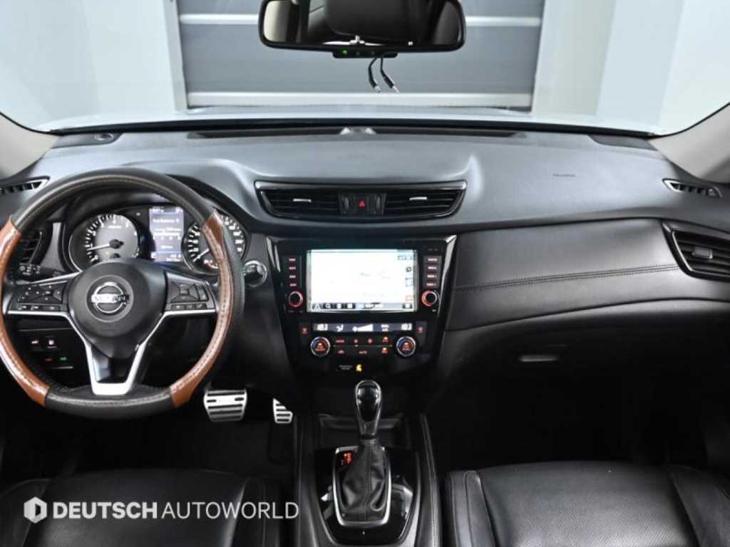 Nissan Extrail - Vista 7