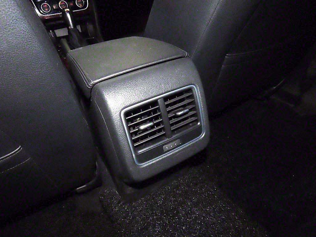 Volkswagen Passat 2013 Plateado - Importación desde Corea - HF Imports Iquique - Foto 17