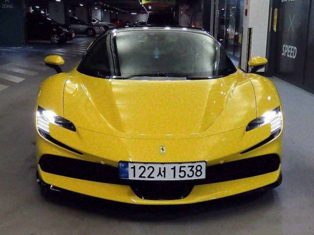 Ferrari SF90 - Vista 6