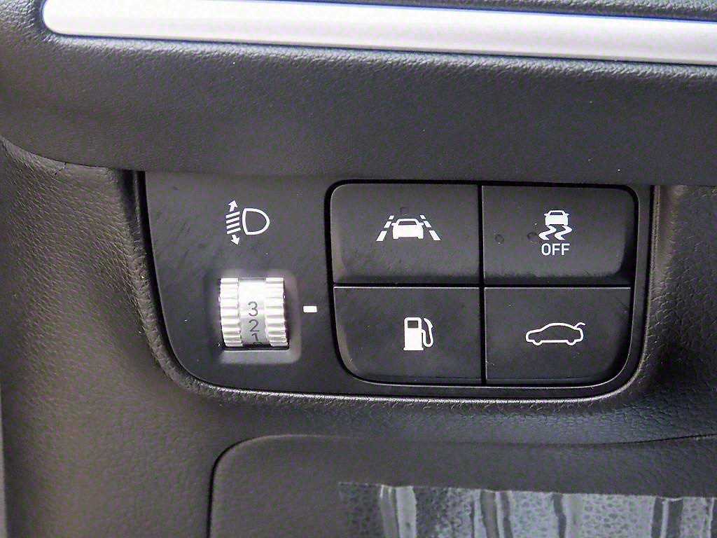 HYUNDAI Grandeur - Vista 12