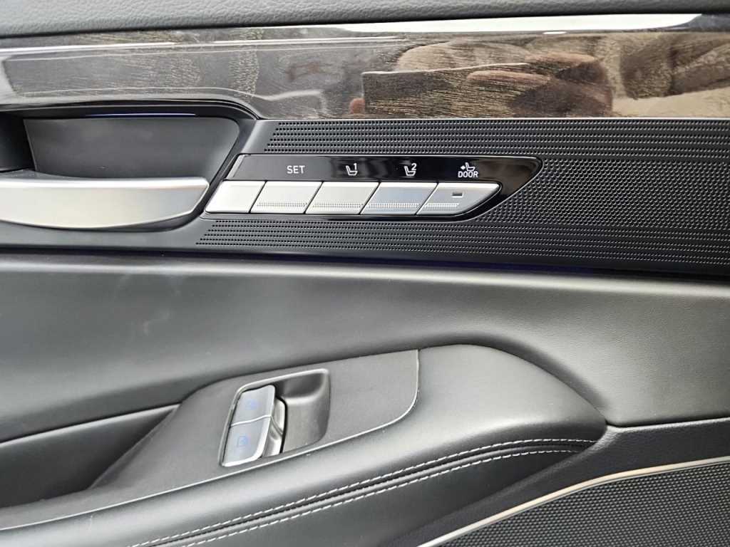 Genesis EQ900 2016 Negro - Importación desde Corea - HF Imports Iquique - Foto 15