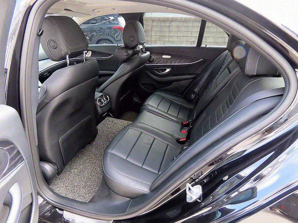 Mercedes Benz E class - Vista 6