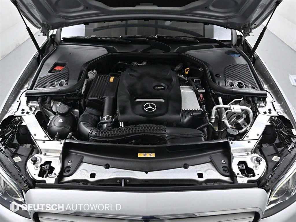 Mercedes Benz E class - Vista 6