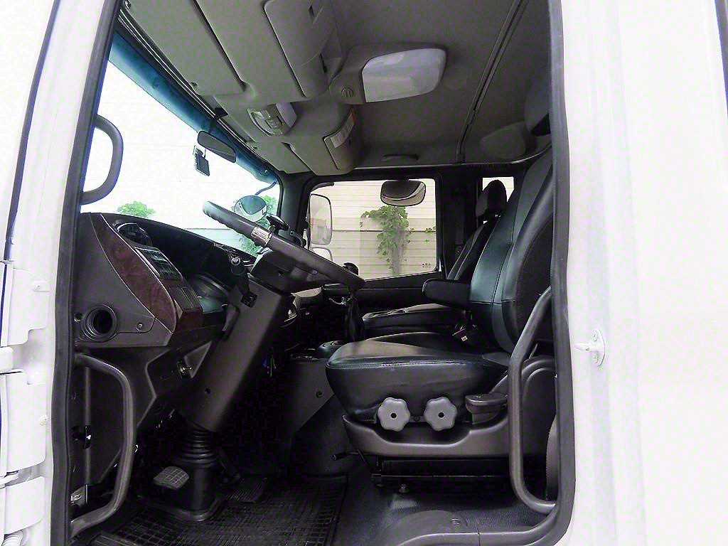 medium and large cargo Cargo - Vista 6