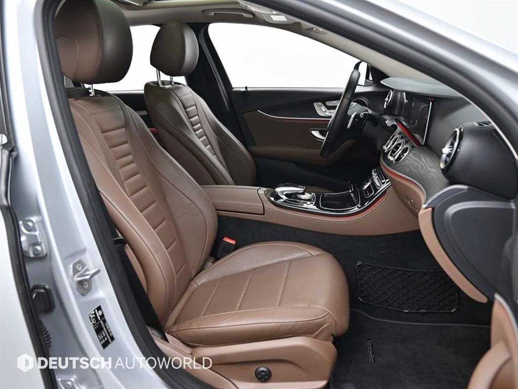 Mercedes Benz E class - Vista 10