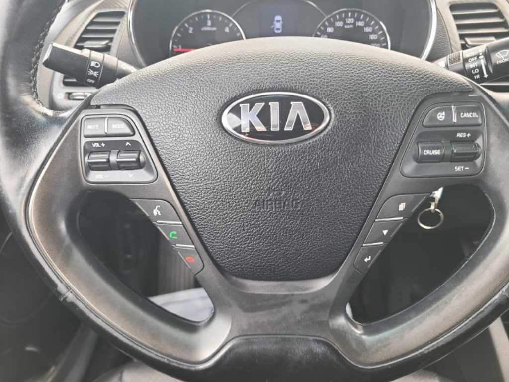 KIA K3 - Vista 11