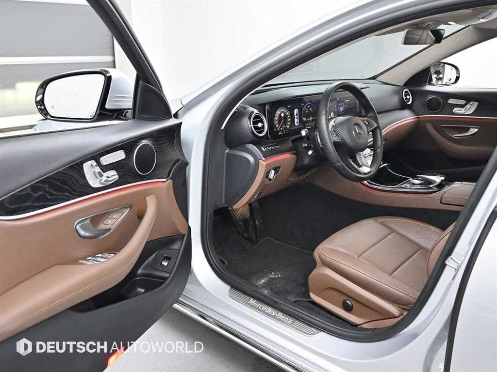 Mercedes Benz E class - Vista 11