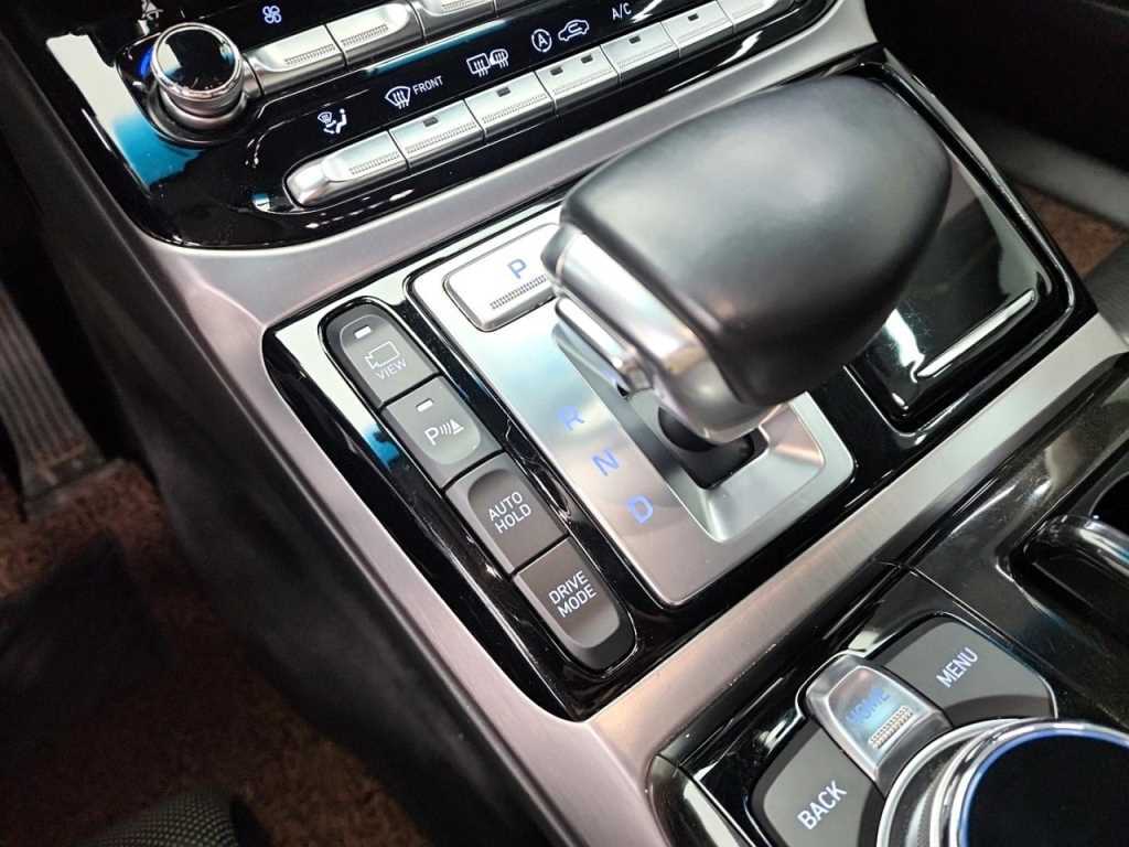 Genesis EQ900 - Vista 8