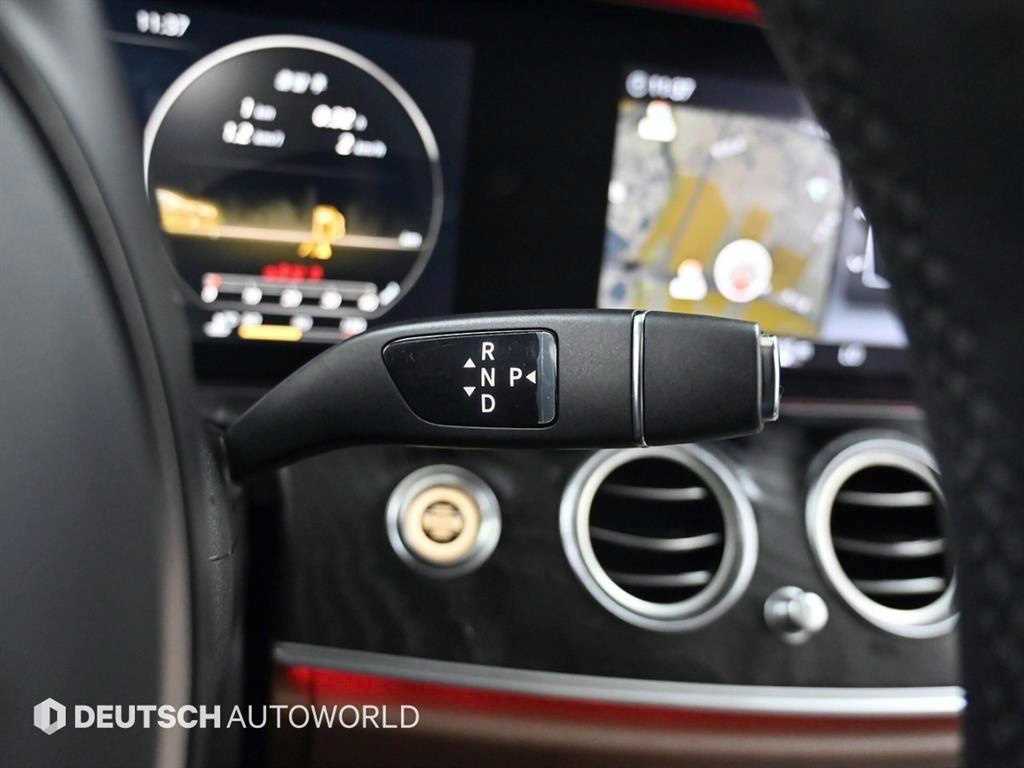 Mercedes Benz E class - Vista 9