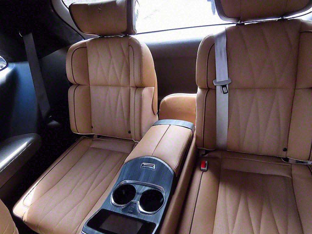 KIA Carnival - Vista 7