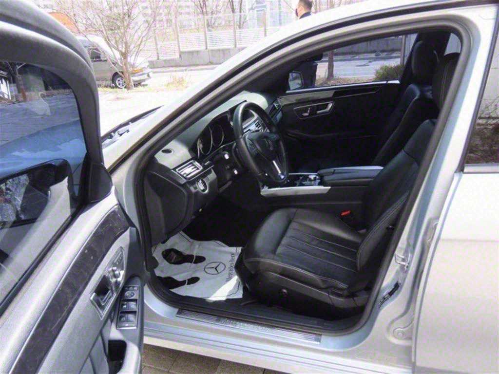 Mercedes Benz E class 2015 Plateado - Importación desde Corea - HF Imports Iquique - Foto 13
