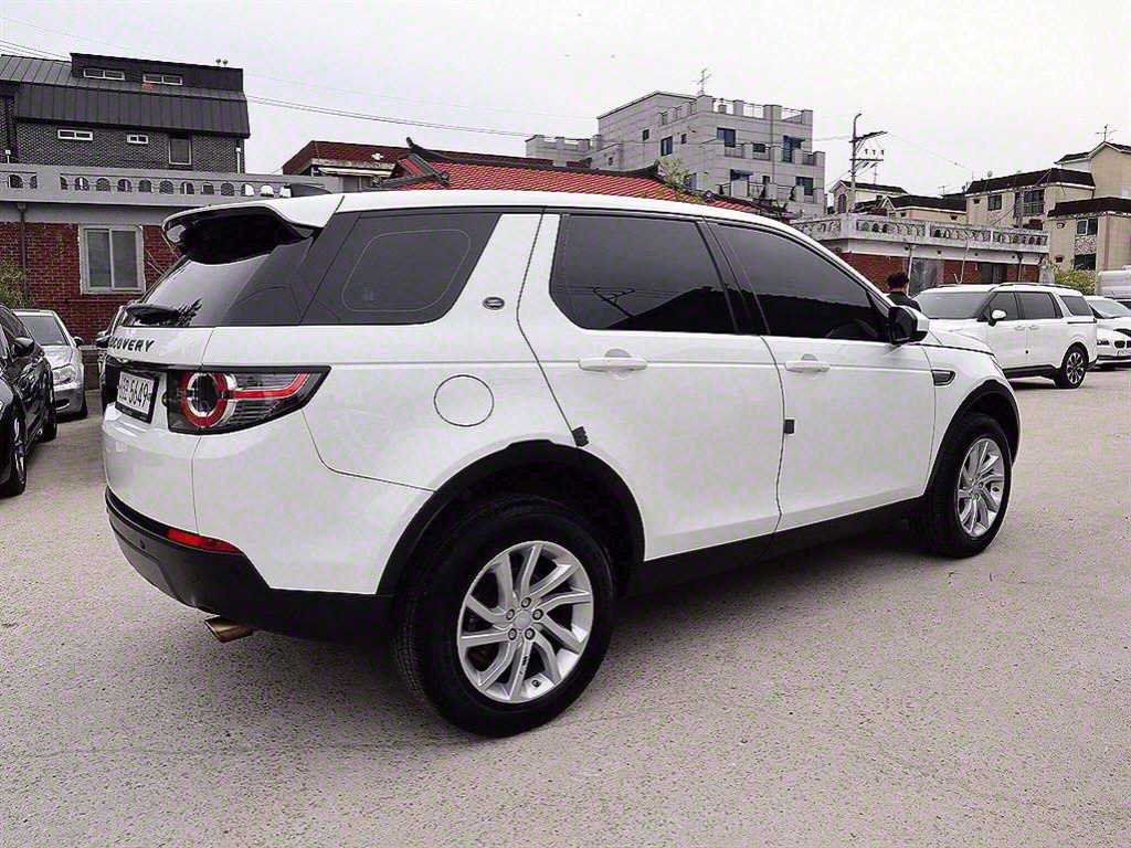 Land Rover Discovery Sports - Vista 4