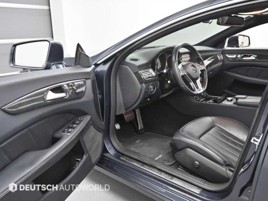 Mercedes Benz CLS Class - Vista 11