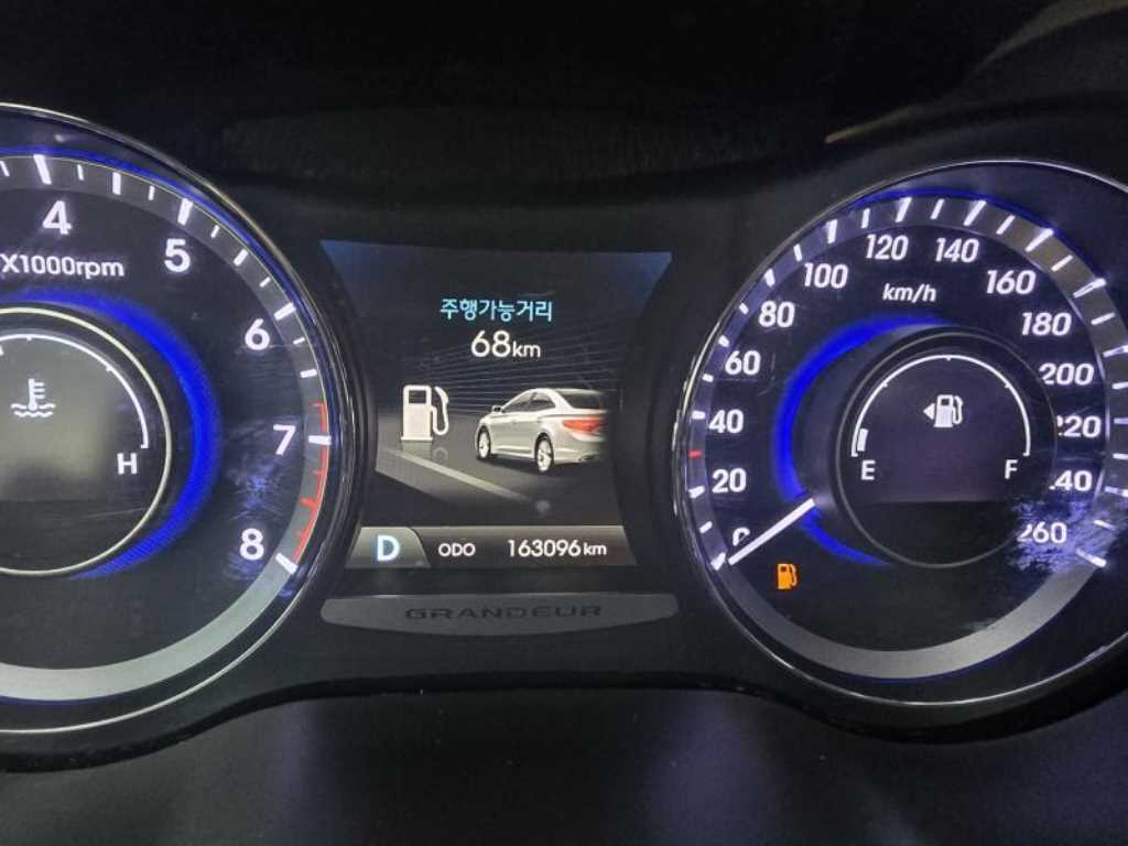 HYUNDAI Grandeur 2014 Negro - Importación desde Corea - HF Imports Iquique - Foto 18