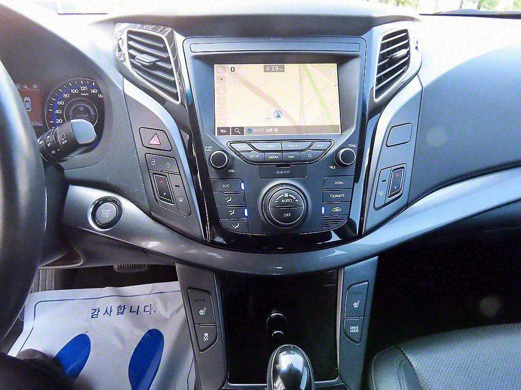 HYUNDAI i40 2018 Gris - Importación desde Corea - HF Imports Iquique - Foto 13