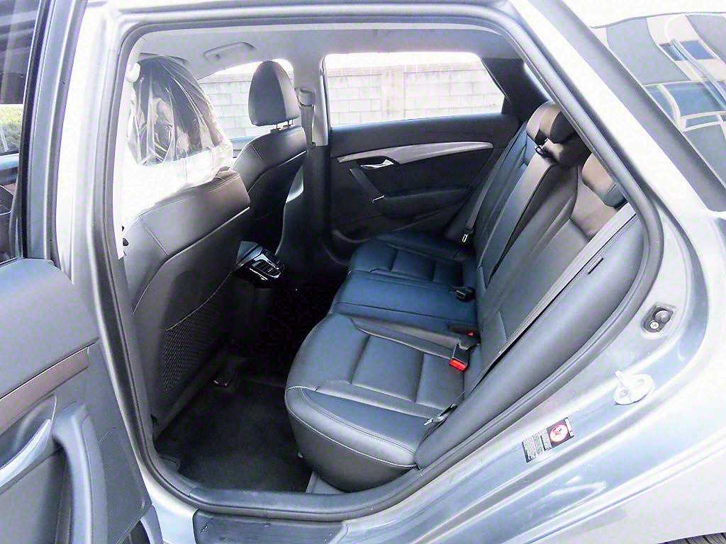 HYUNDAI i40 - Vista 6