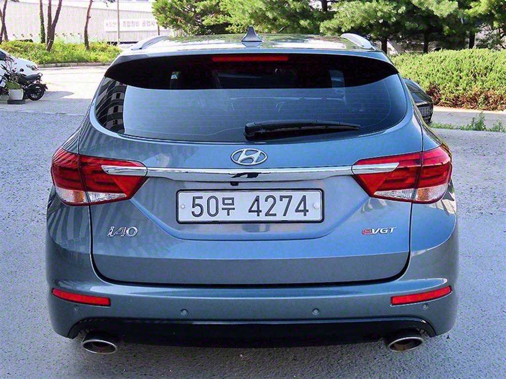 HYUNDAI i40 - Vista 4