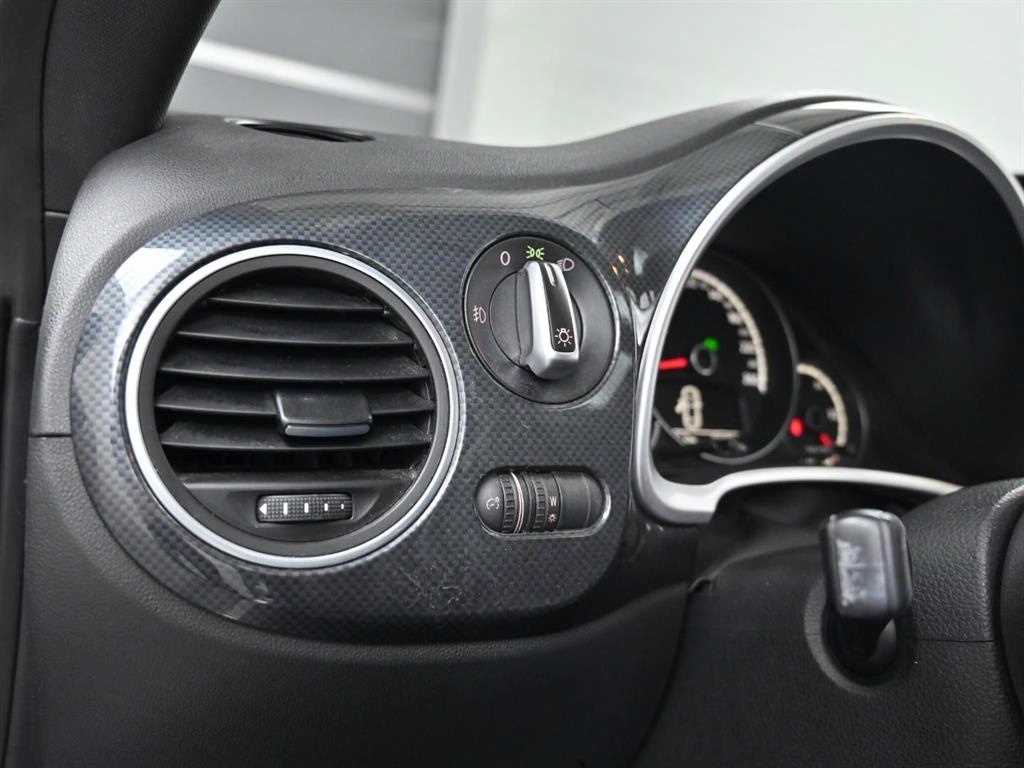 Volkswagen Beetle 2013 Azul - Importación desde Corea - HF Imports Iquique - Foto 16