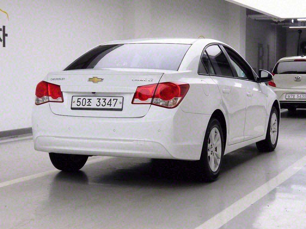 Chevrolet Cruise - Vista 4