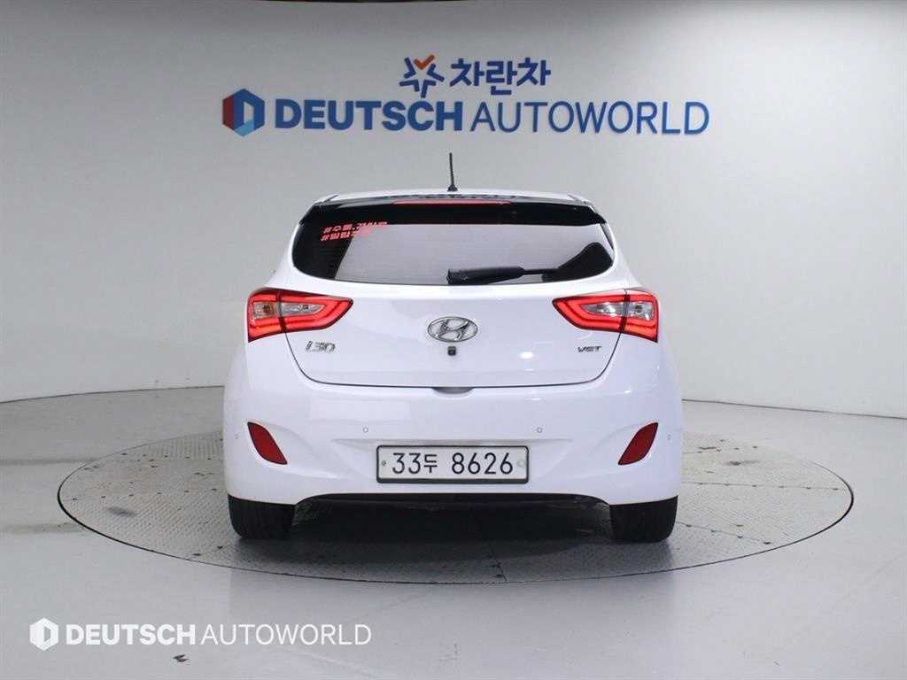 HYUNDAI i30 - Vista 4