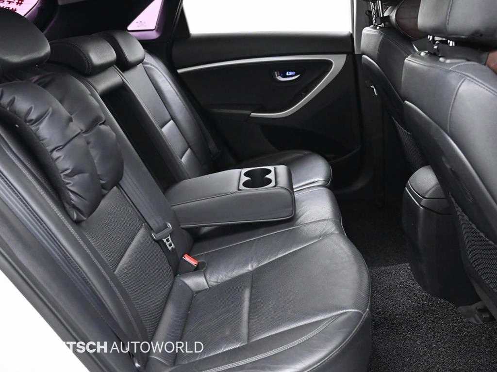 HYUNDAI i30 - Vista 12