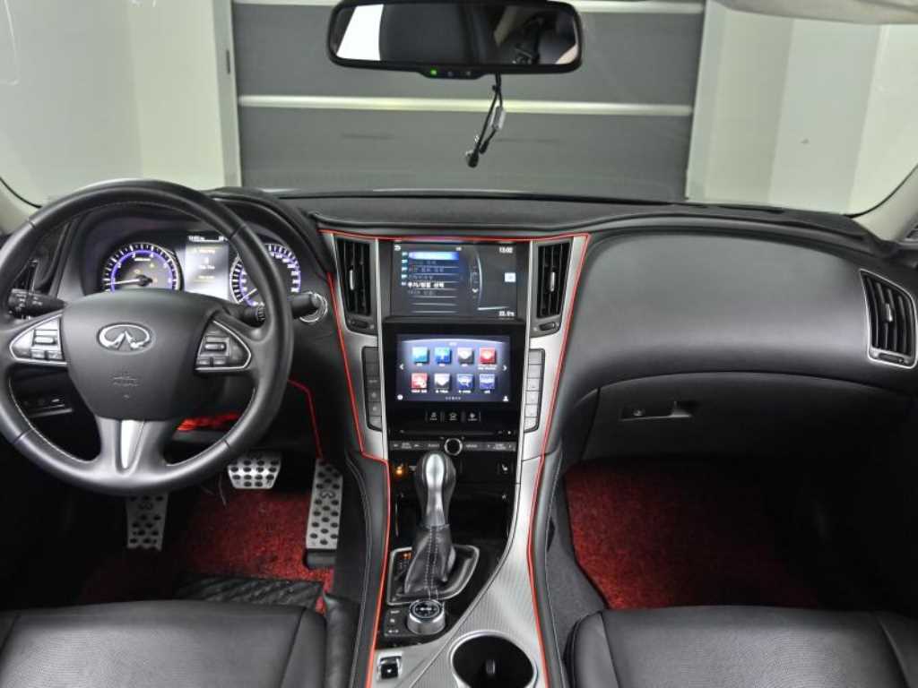 Infiniti Q - Vista 7