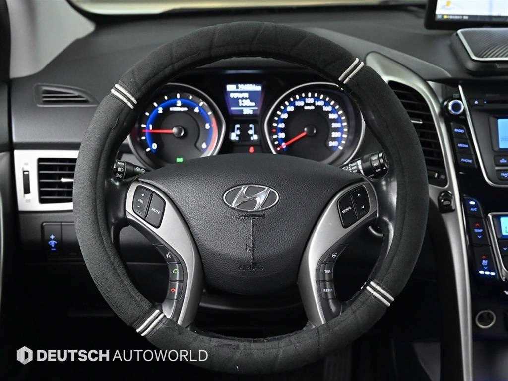 HYUNDAI i30 2015 Blanco - Importación desde Corea - HF Imports Iquique - Foto 13