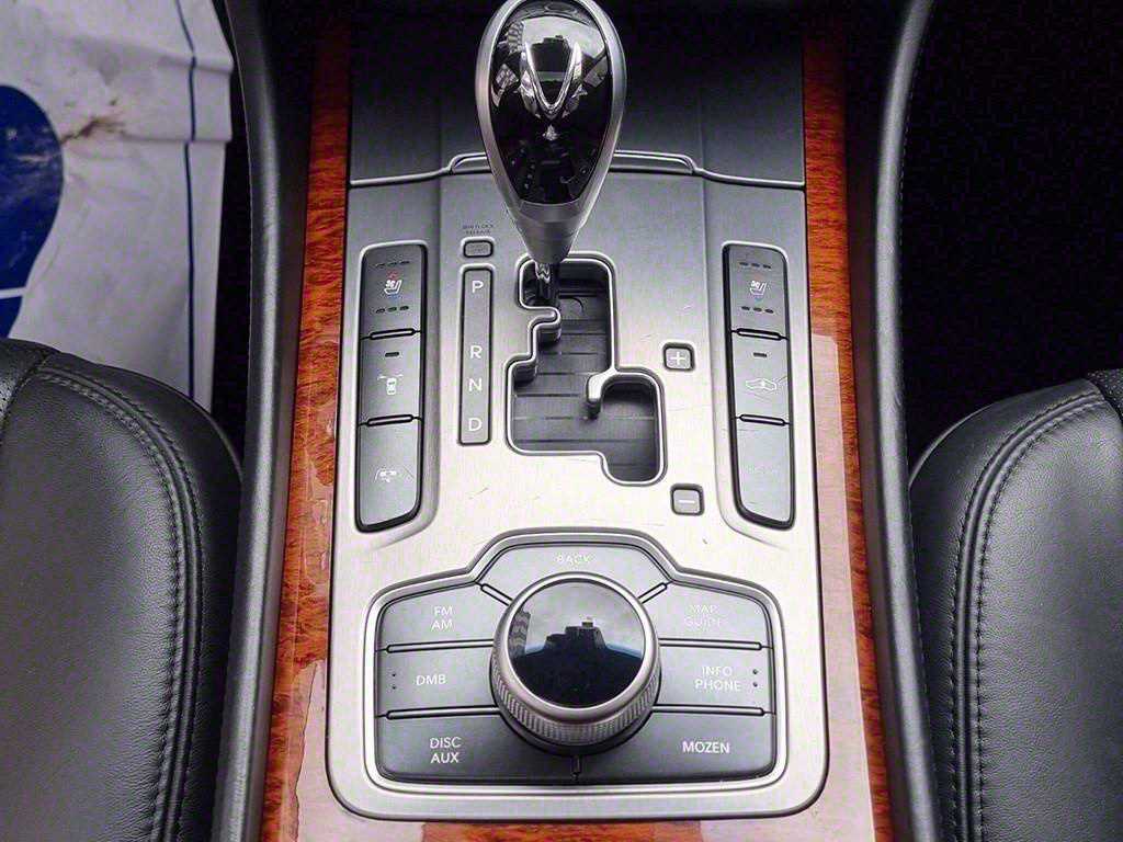 HYUNDAI Equus - Vista 11