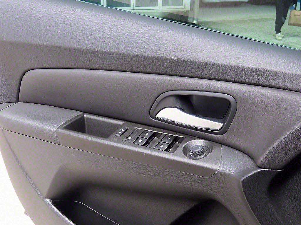 Chevrolet Cruise - Vista 11