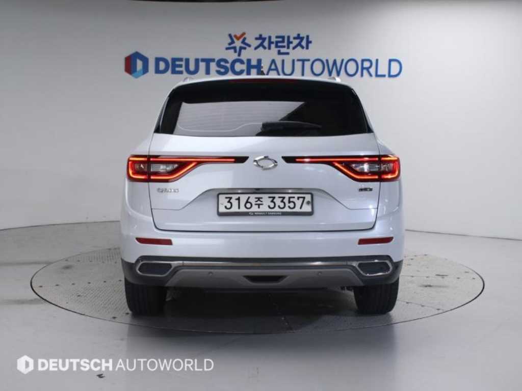 SAMSUNG QM6 - Vista 4