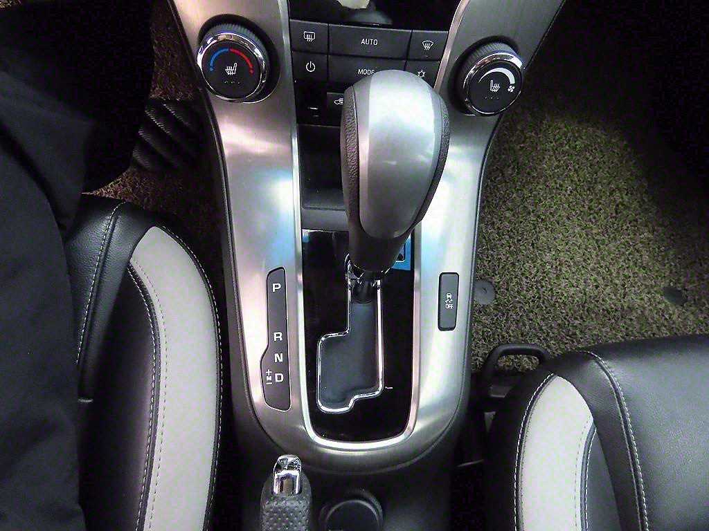 Chevrolet Cruise - Vista 10