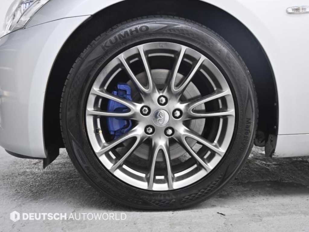 Infiniti G - Vista 5