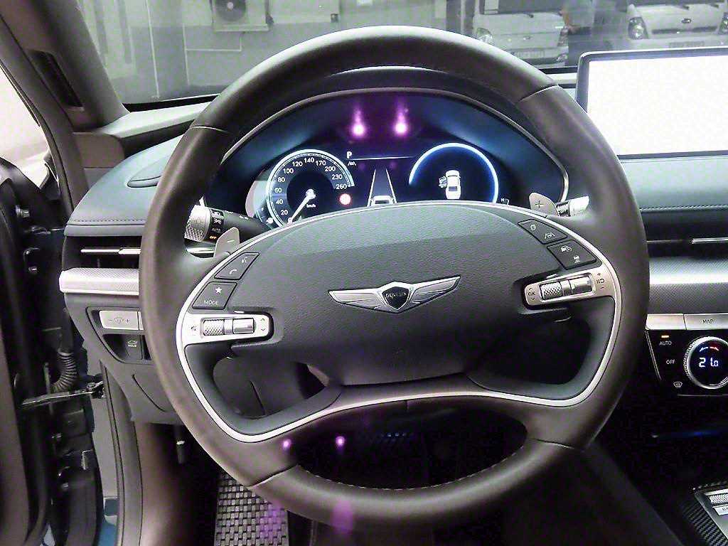 Genesis G80 - Vista 6