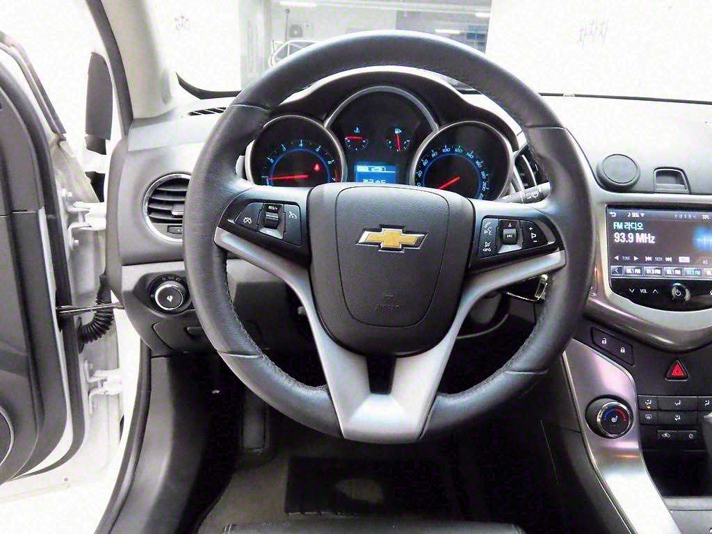 Chevrolet Cruise - Vista 8