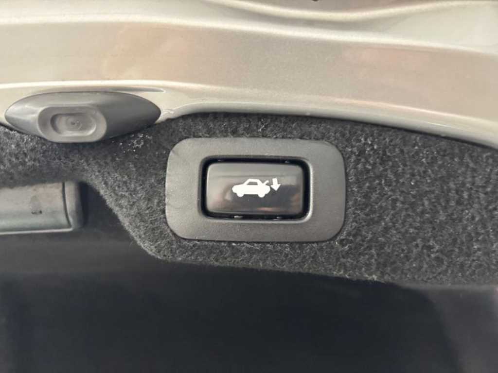 Lexus LS 2012 Plateado - Importación desde Corea - HF Imports Iquique - Foto 18