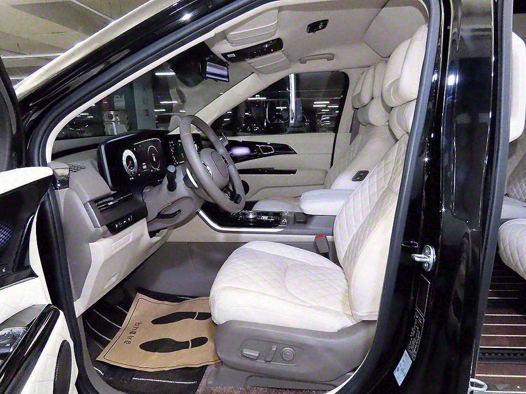 KIA Carnival - Vista 6