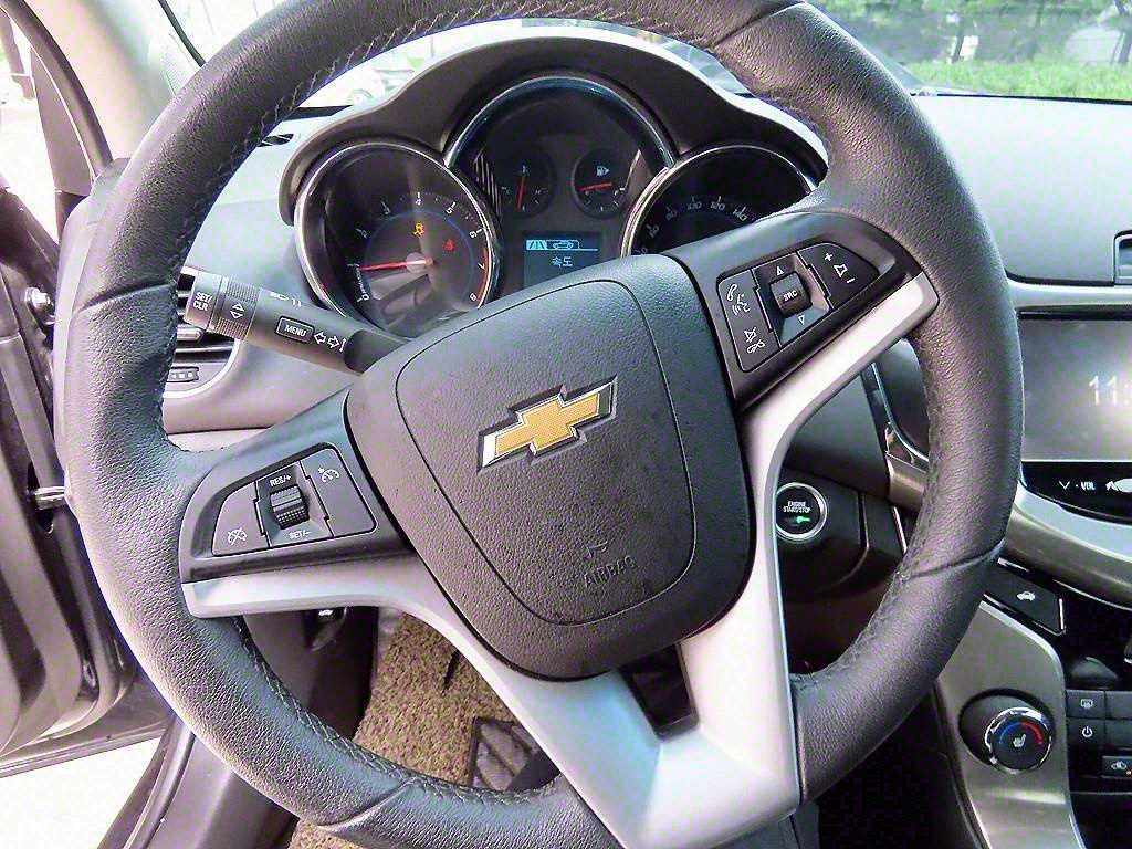 Chevrolet Cruise - Vista 8