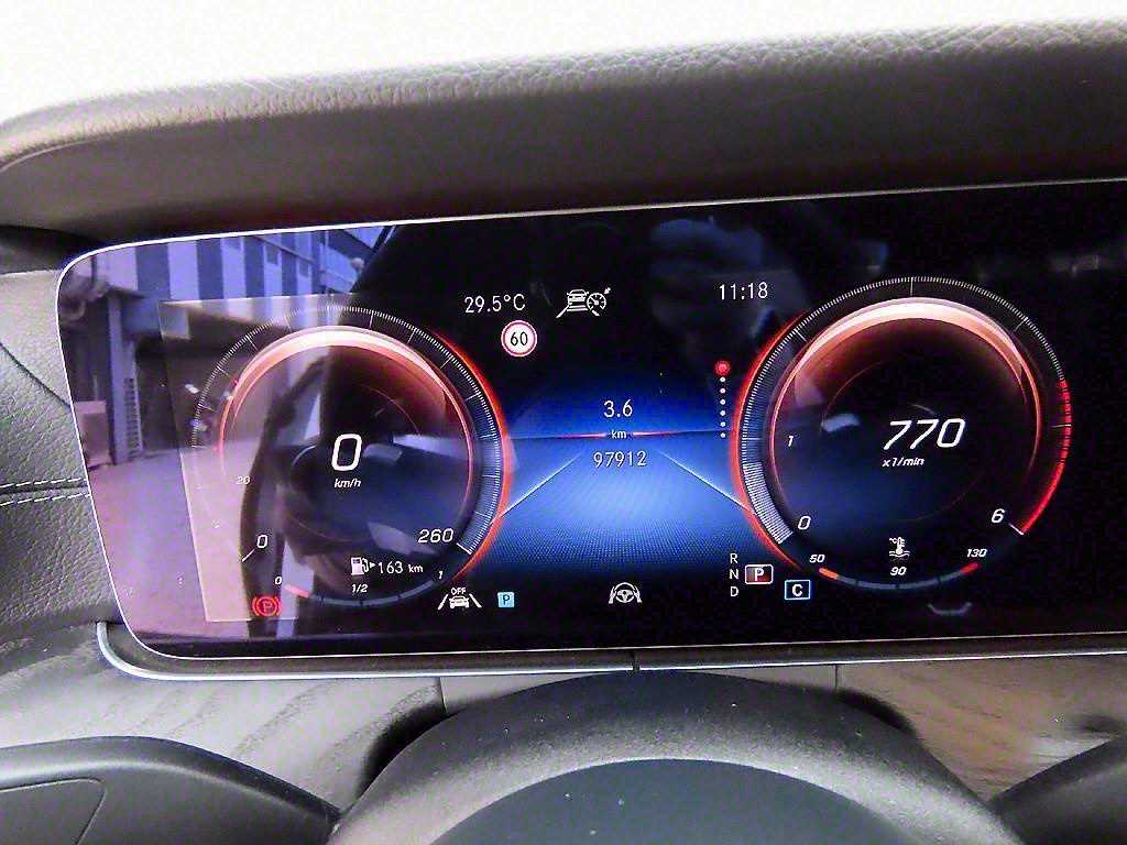 Mercedes Benz E class - Vista 9