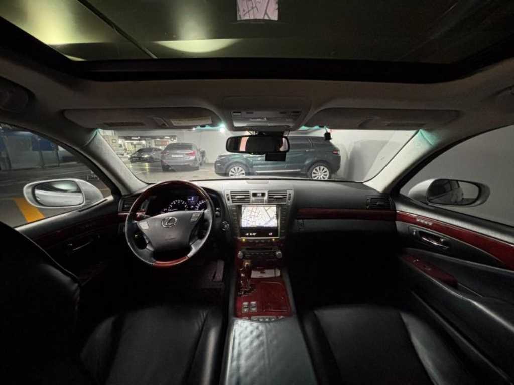 Lexus LS 2012 Plateado - Importación desde Corea - HF Imports Iquique - Foto 16