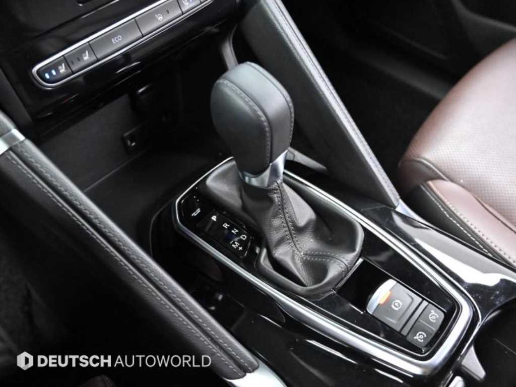 SAMSUNG QM6 - Vista 9