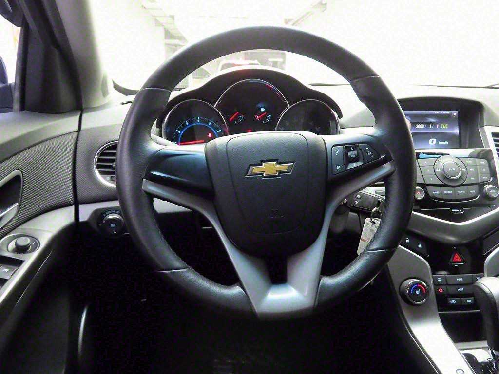 Chevrolet Cruise - Vista 7