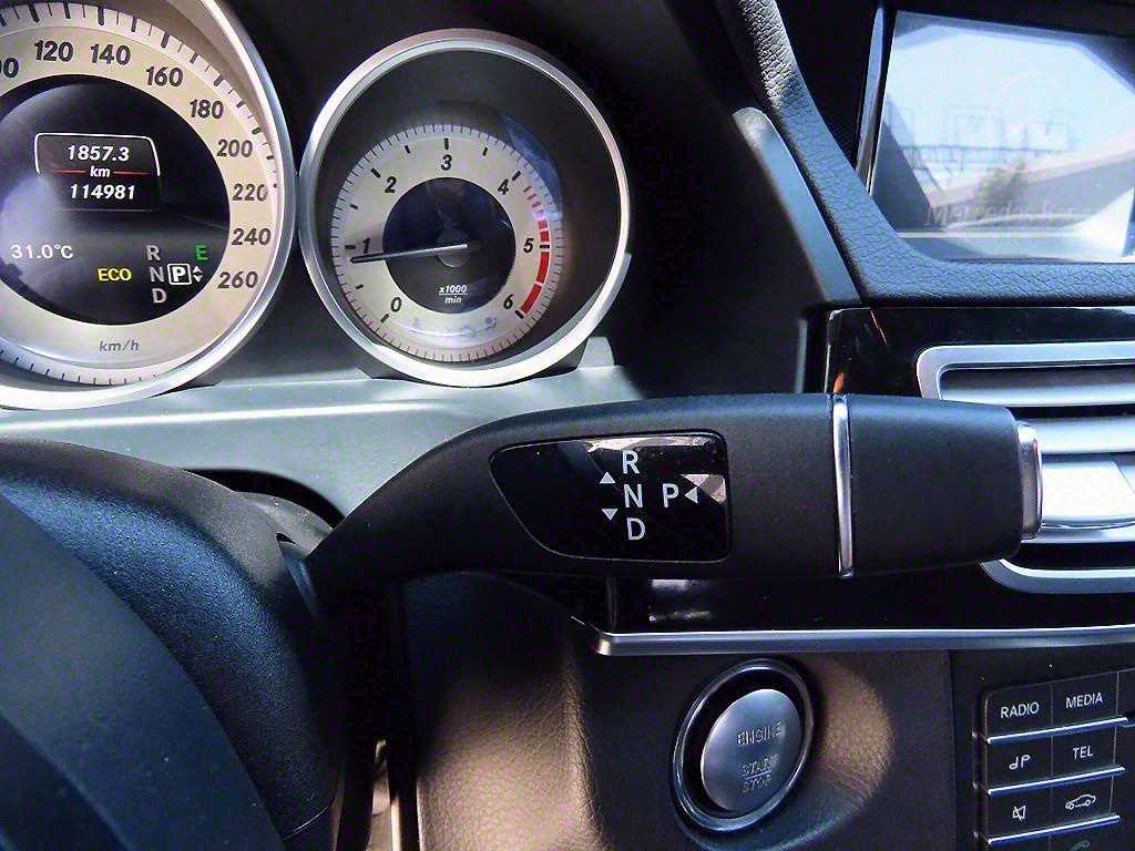 Mercedes Benz E class - Vista 10