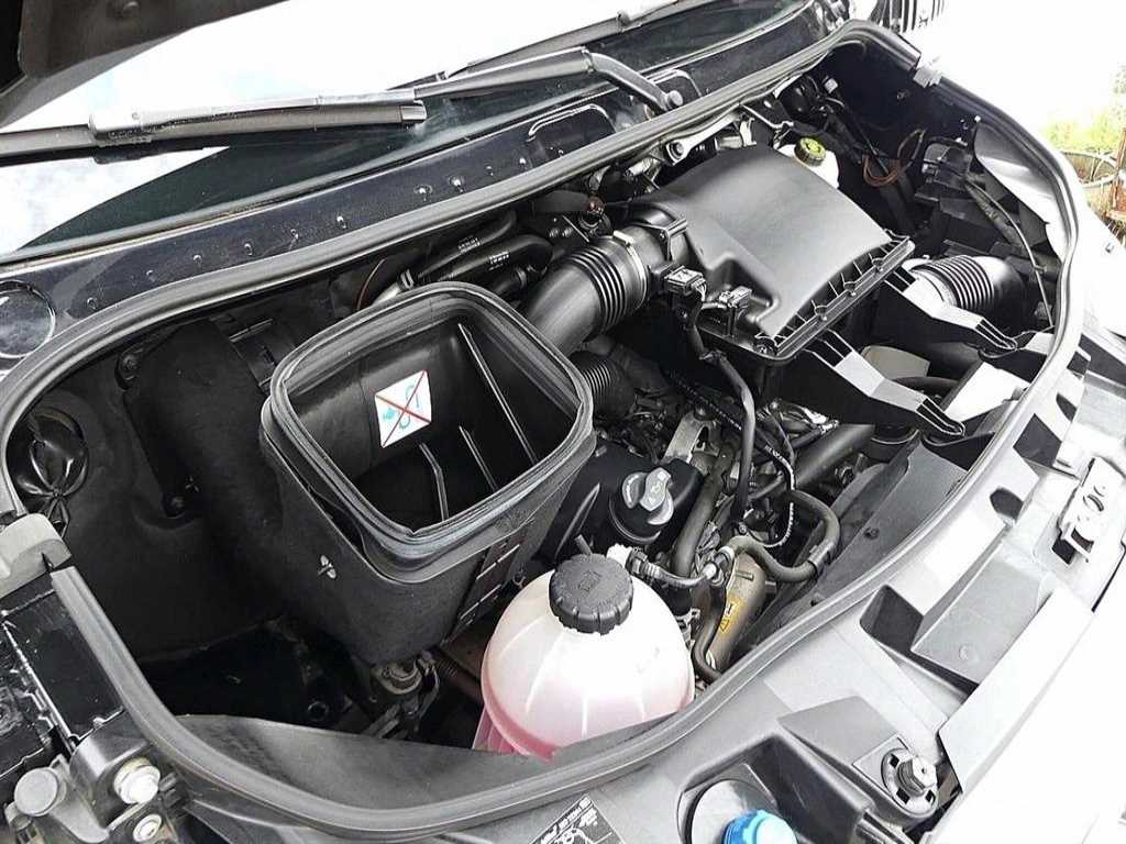 Mercedes Benz Sprinter - Vista 5