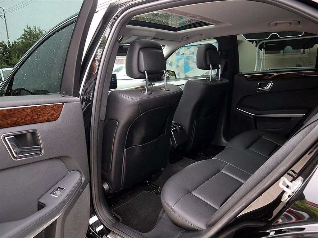 Mercedes Benz E class - Vista 9