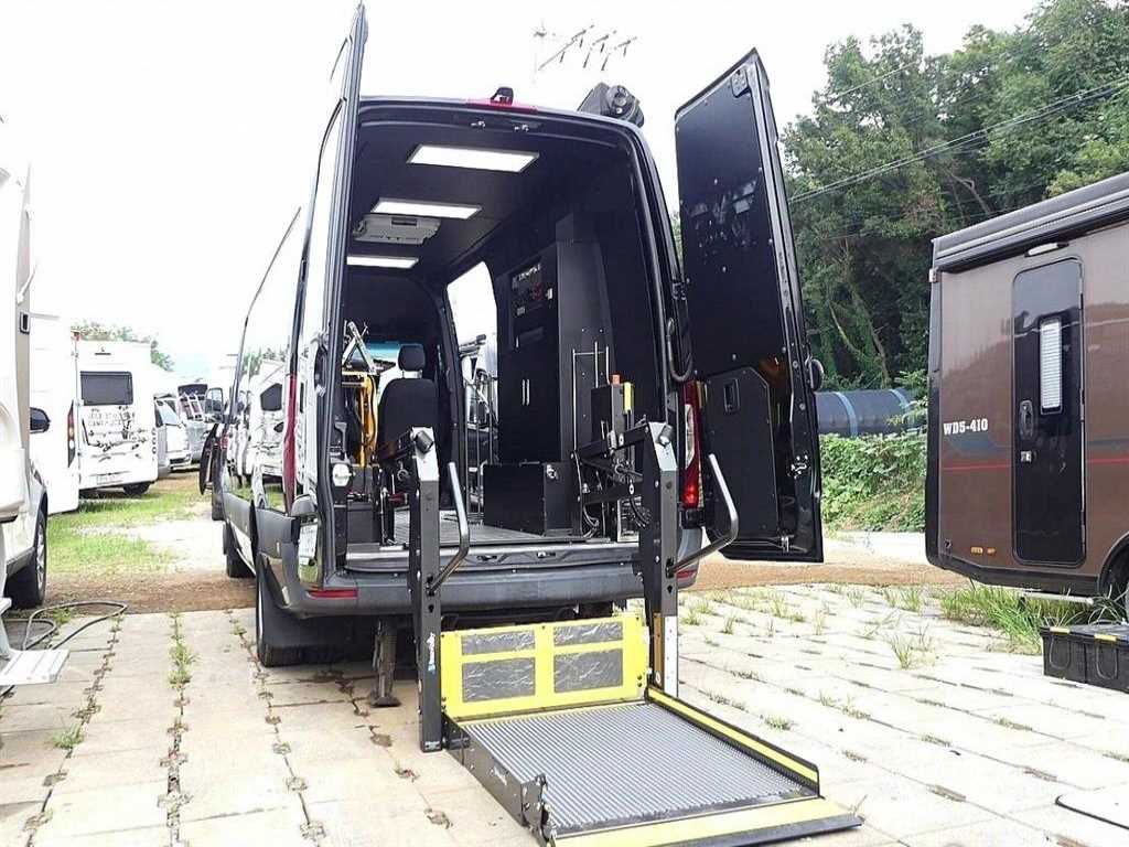 Mercedes Benz Sprinter - Vista 10