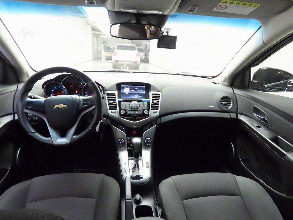 Chevrolet Cruise - Vista 6