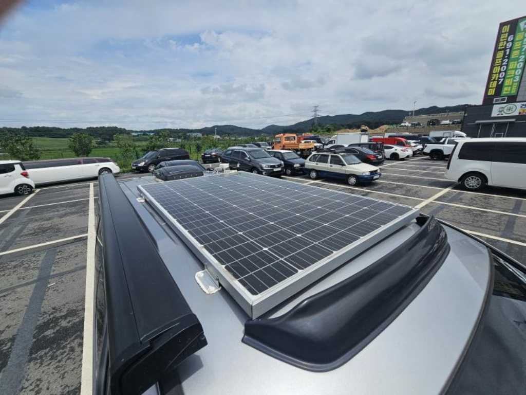 HYUNDAI Starex - Vista 5