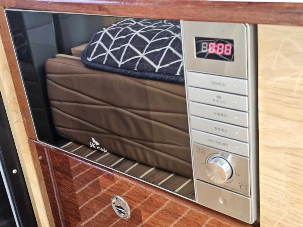 HYUNDAI Starex - Vista 11