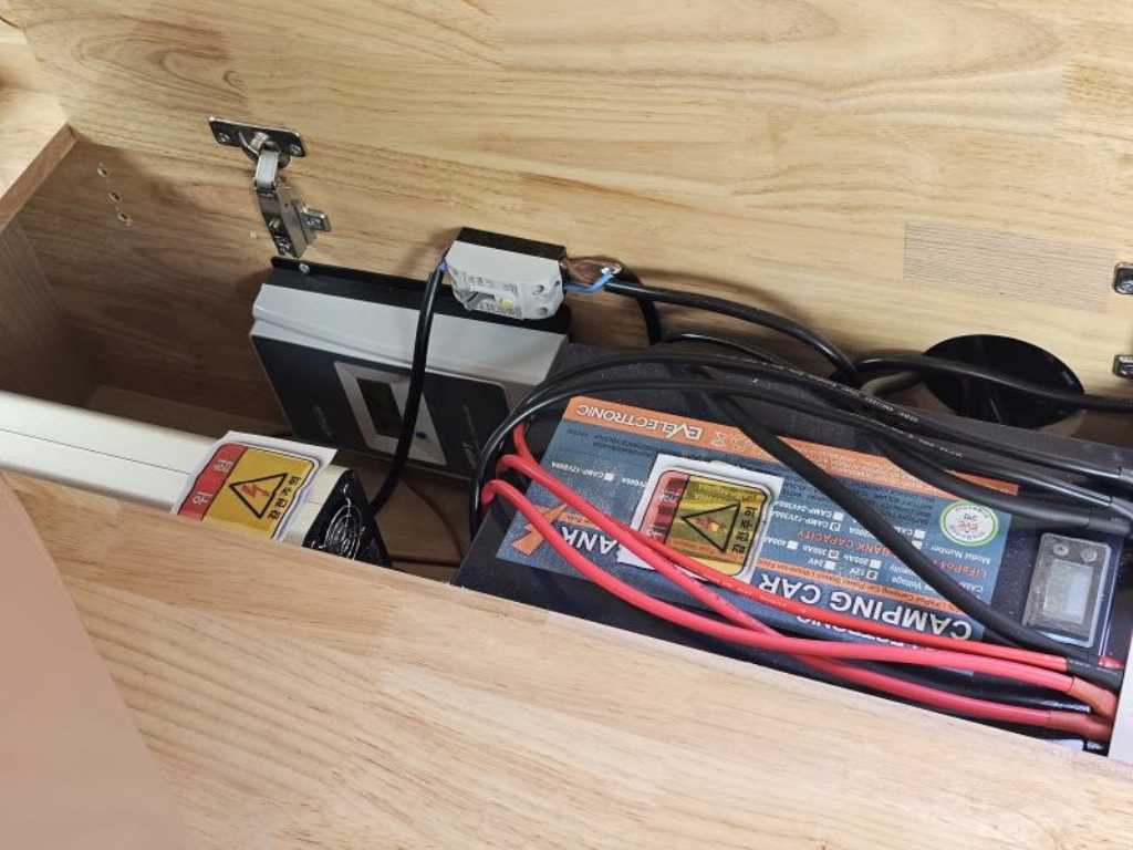 HYUNDAI Starex - Vista 12